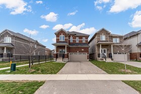 346 Van Dusen Avenue S, Grey County, ON , MLS #X12114370 , Image - 1