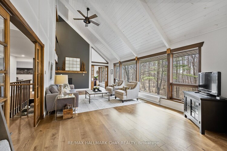 1359 Old Barrie Road E, Oro-Medonte, ON, Hawkestone