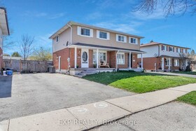 102 Connelly Drive, Waterloo, ON , MLS #X12116025 , Image - 1