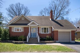 494 PLEASANT PARK Road, Ottawa, ON , MLS #X12116095 , Image - 1