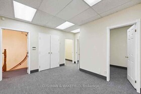 2914 South Sheridan Way, Halton, ON , MLS #W12115786 , Image - 1