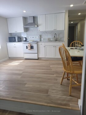 39 Beck Street, Simcoe, ON , MLS #S12116263 , Image - 1