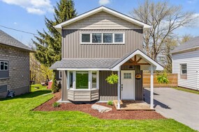 481 Queen Street E, Perth, ON