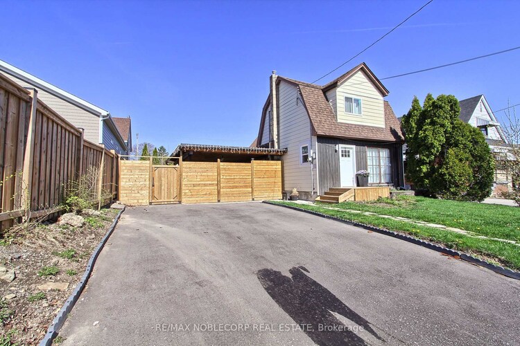 174 East 31st. Street, Hamilton, ON, Raleigh