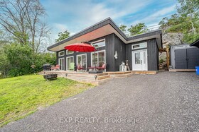 1083 Riverside Drive, Parry Sound, ON , MLS #X12116610 , Image - 1