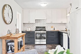 133 Elizabeth Crescent, Durham, ON , MLS #E12117325 , Image - 1
