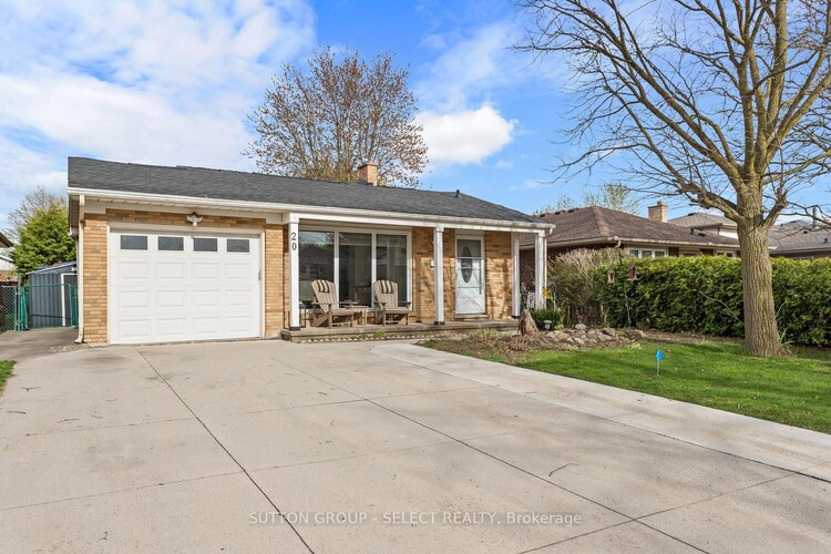 20 Lochern Road, London South, ON, South T