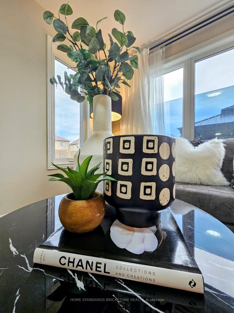 7720 Shaw Street, Niagara Falls, ON, 220 - Oldfield