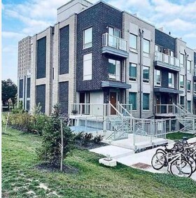 7 Applewood Lane, Toronto, ON , MLS #W12118167 , Image - 1
