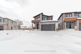 40 Moon Crescent, Waterloo, ON , MLS #X12118273 , Image - 1