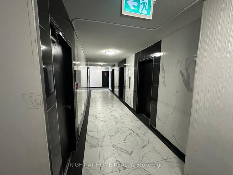 320 Dixon Road, Toronto, ON, Kingsview Village-The Westway