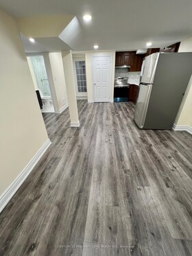 25 Treegrove Crescent, Peel, ON , MLS #W12118705 , Image - 1