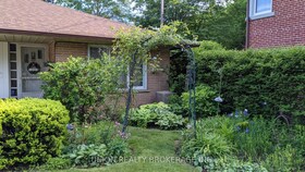 23 Ayre Point Road, Toronto, ON , MLS #E12119146 , Image - 1