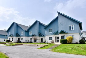 110 Kellies Way, Grey County, ON , MLS #X12119177 , Image - 1