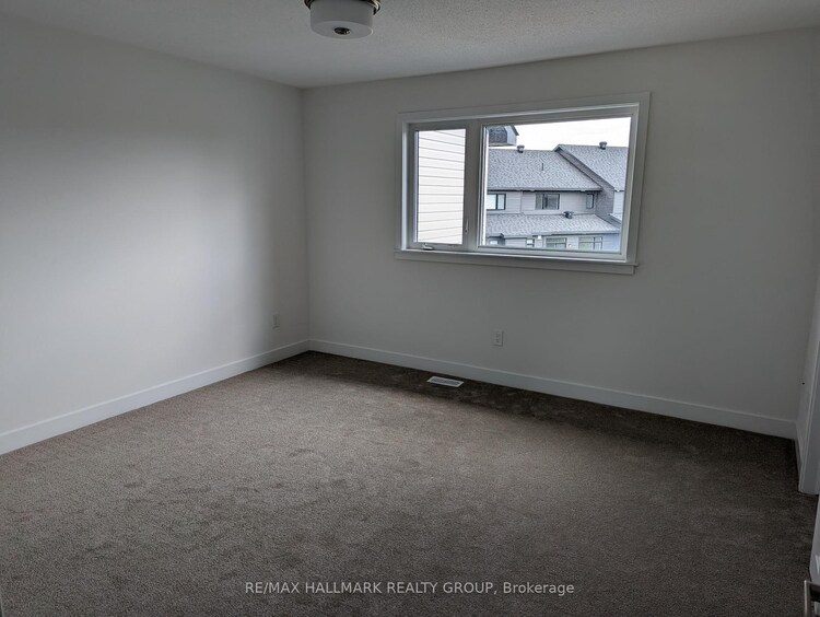 262 Darjeeling Avenue, Barrhaven, ON, 7704 - Barrhaven - Heritage Park