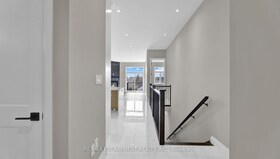 800 Garden Court Crescent, Oxford, ON , MLS #X12119333 , Image - 1