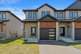 72 O'Donovan Drive, Lanark, ON , MLS #X12119164 , Image - 1