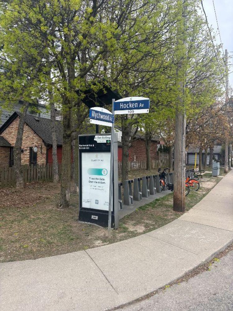 89 Ellsworth Avenue, Toronto, ON, Wychwood