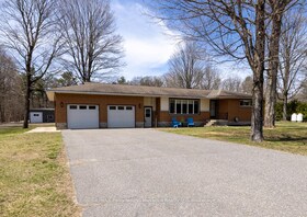 18 SANDY PLAINS Road S, Parry Sound, ON , MLS #X12119600 , Image - 1