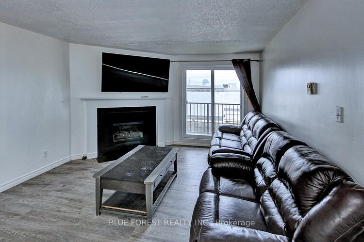 739 Deveron Crescent, London South, ON, South T