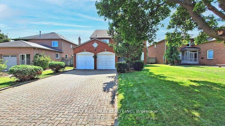 72 Spanhouse Crescent, Markham, ON, Unionville