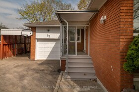 19 Belleglade Court, Toronto, ON , MLS #W12120185 , Image - 1