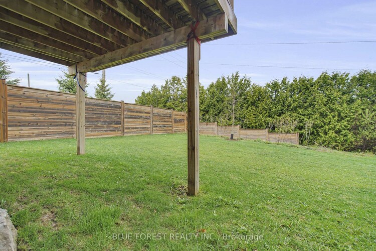 555 Sunningdale Road E, London North, ON, North B