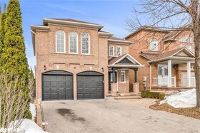 79 Aventura Crescent, York, ON , MLS #40706678 , Image - 1