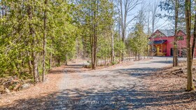 2454 Darling Road, Lanark, ON , MLS #X12121776 , Image - 1