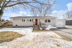 22 Centre Street, Simcoe, ON , MLS #40724376 , Image - 1