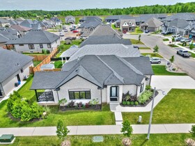 4242 Village Creek Drive, Niagara, ON , MLS #X12598300 , Image - 1
