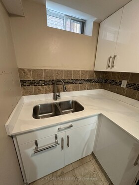 1838 Bridlington Court, Peel, ON , MLS #W12122003 , Image - 1