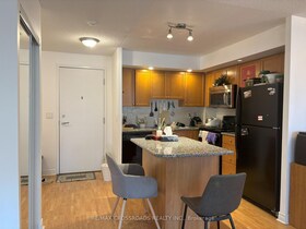33 Cox Boulevard, York, ON , MLS #N12122027 , Image - 1