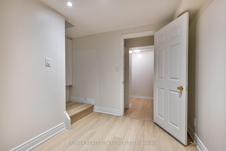 131 Silver Linden Drive, Richmond Hill, ON, Langstaff