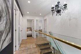 2284 Glastonbury Road, Halton, ON , MLS #W12122617 , Image - 1