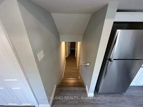 12 Croydon Drive, Niagara, ON , MLS #X12122655 , Image - 1