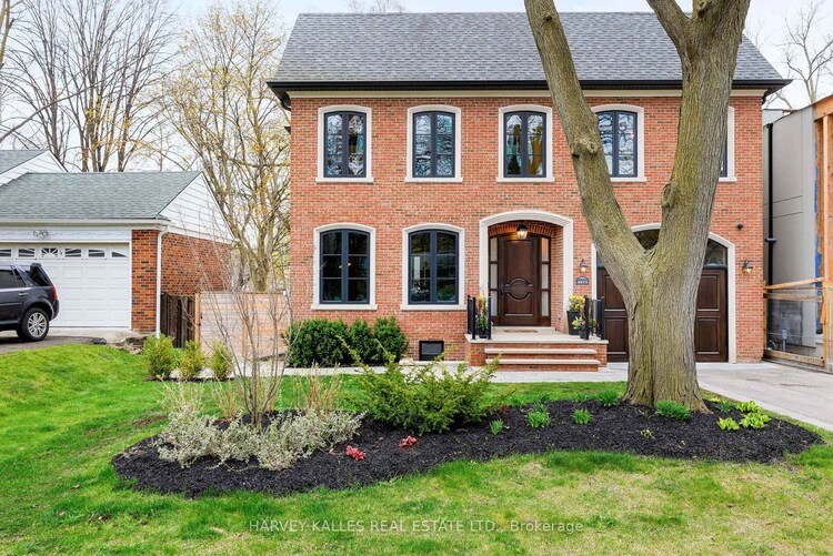 4673 Dundas Street W, Toronto, ON, Kingsway South