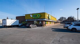 809 Victoria Street N, Waterloo, ON , MLS #40702466 , Image - 1
