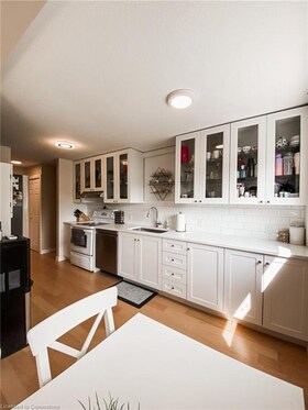 30 Flamingo Drive, Waterloo, ON , MLS #40720895 , Image - 1