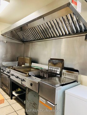 186 King Street, Middlesex, ON , MLS #X12398315 , Image - 1