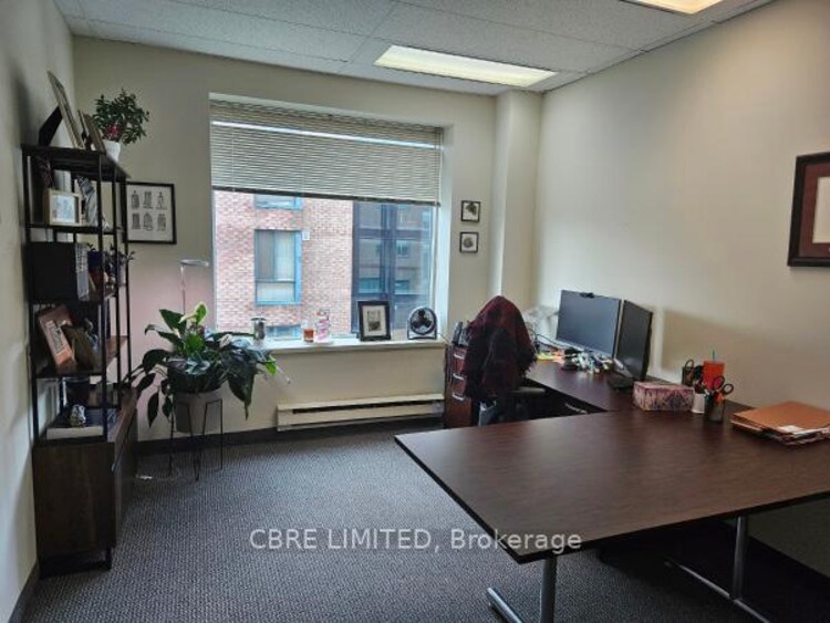 165 Avenue Road, Toronto, ON, Annex