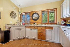 425 Norfolk Street S, Norfolk, ON