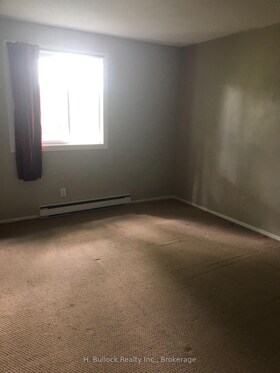 120 FENERTY Court, Ottawa, ON , MLS #X12123767 , Image - 1