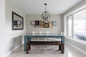 5 Bettina Avenue, Hamilton, ON