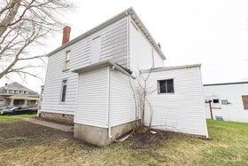 11 Elgin Street E, Stormont, Dund, ON , MLS #X12520200 , Image - 1