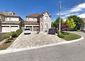 1 Medoc Place, York, ON