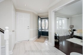 2906 Peacock Drive, Peel, ON , MLS #W12124524 , Image - 1