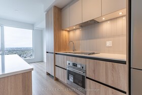 7950 BATHURST Street, York, ON , MLS #N12124678 , Image - 1