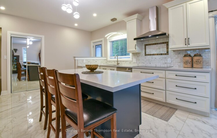 1-56 Florence Street W, Huntsville, ON, Chaffey