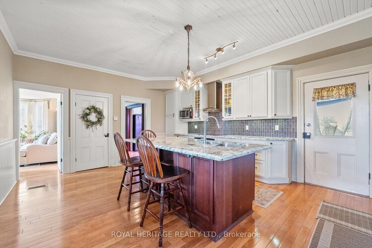 1201 Salem Road, Kawartha Lakes, ON, Mariposa